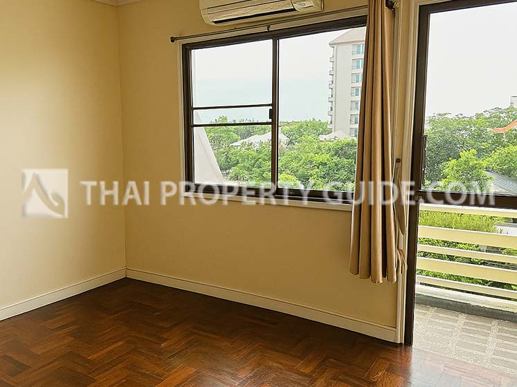 Condominium in Nichada Thani 